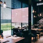 Kolejowa 4* Varsó