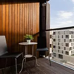 Kolejowa Apart Otel Varşova