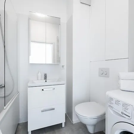 Kolejowa 4* Warsaw