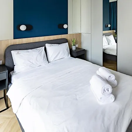 Kolejowa Apart-hotel 4*