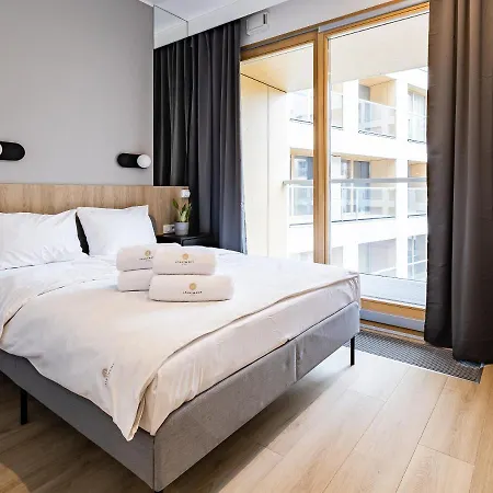Kolejowa Apartmanhotel Varsó