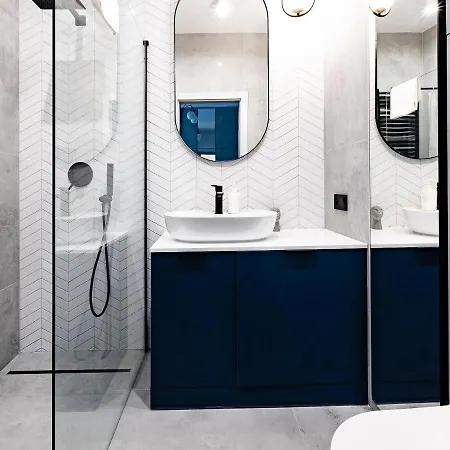 Apart-hotel Kolejowa 4*