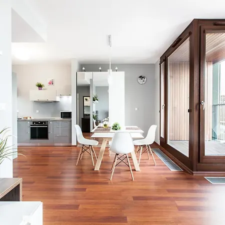 公寓式酒店 Kolejowa 4*