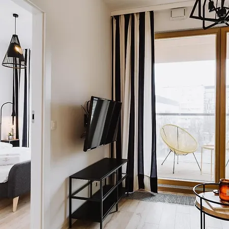 Kolejowa 公寓式酒店 4*